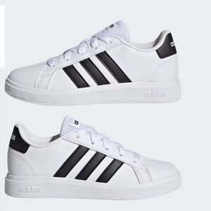 Adidas grand court little kid size 12K White and Black Sneakers